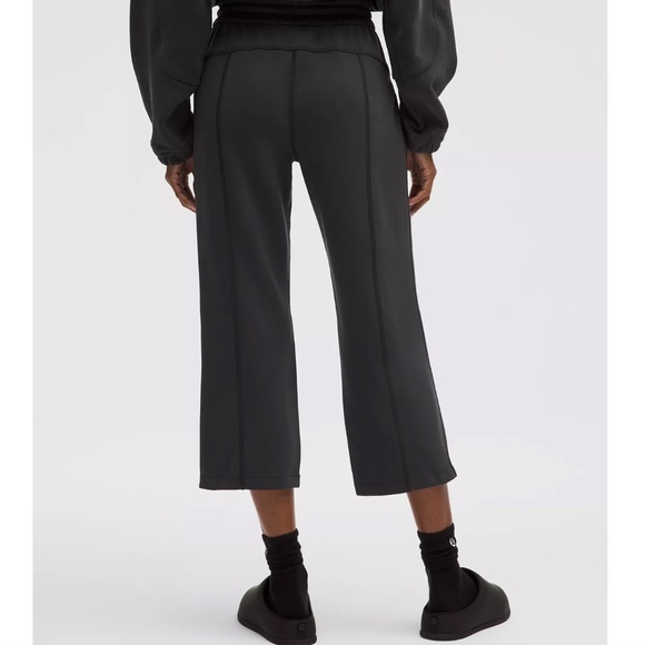 NWT Lululemon Softstreme High-Rise Straight-Leg Cropped Pant - Picture 3 of 14